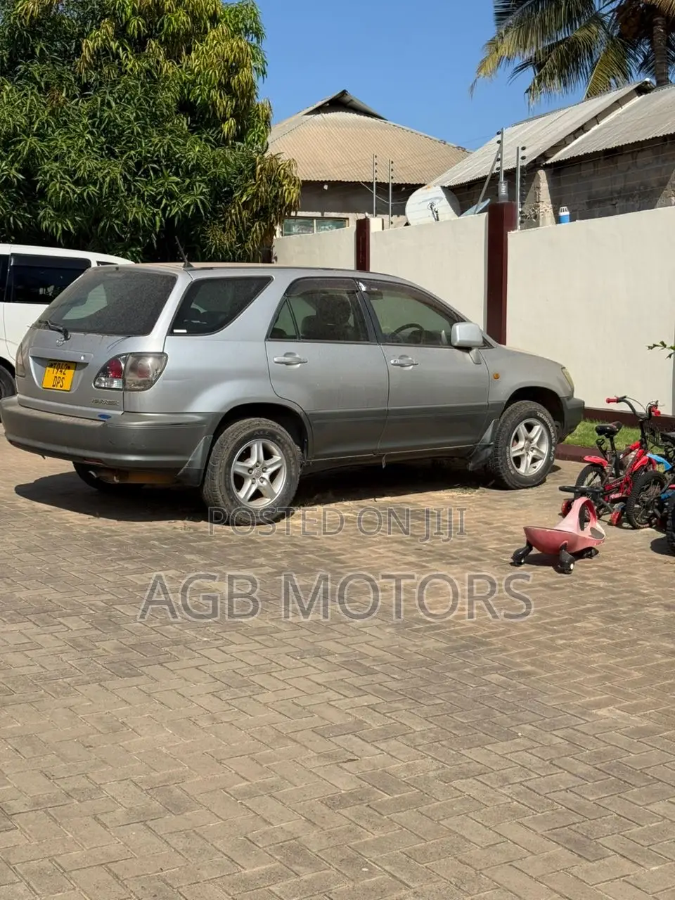 Toyota Harrier 240G Four 2003 Silver