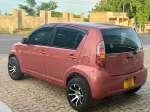 Toyota Passo 1.3 FWD 2005 Pink
