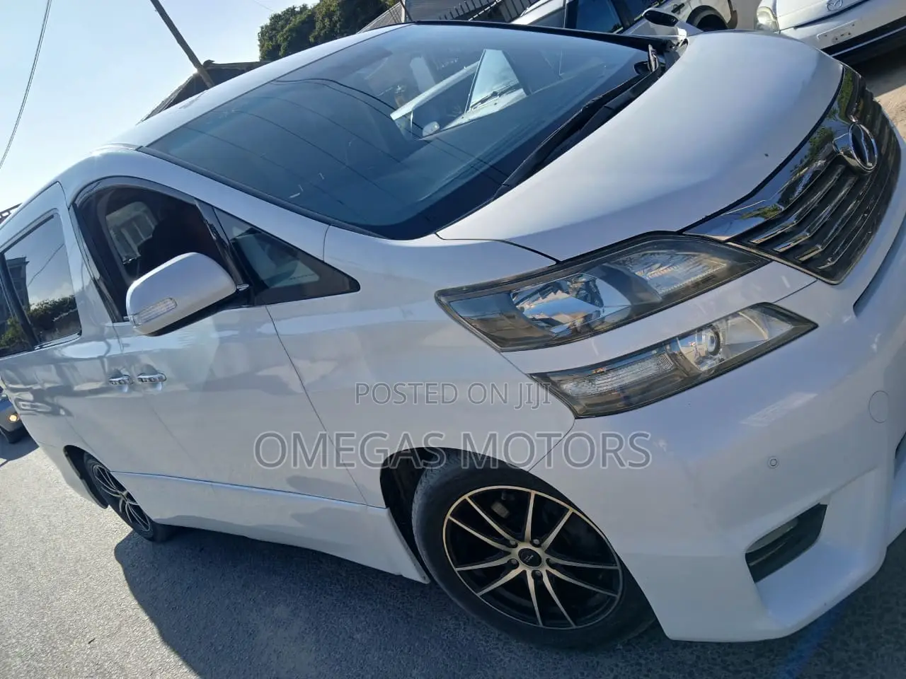 Toyota Vellfire 2009 Pearl