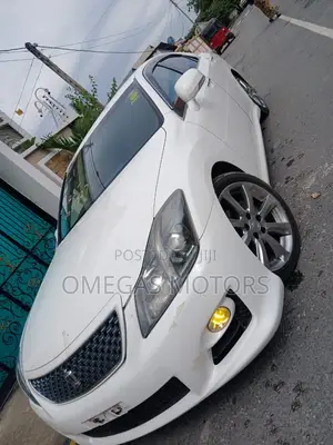 Toyota Crown 2009 Pearl