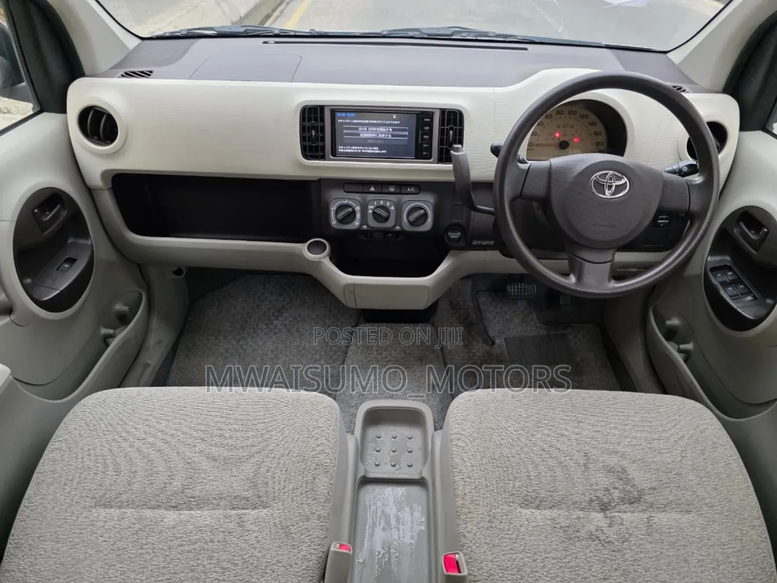 Toyota Passo 2011 Silver