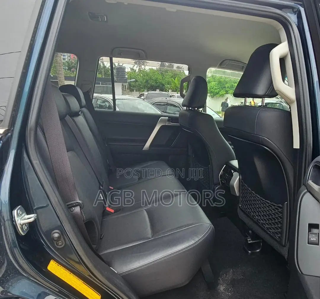 Toyota Land Cruiser Prado 2019 Black