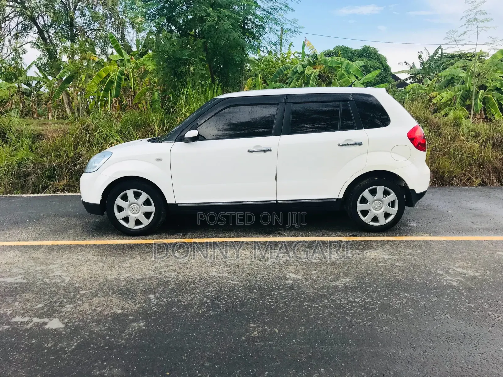 Mazda Verisa 2008 Black
