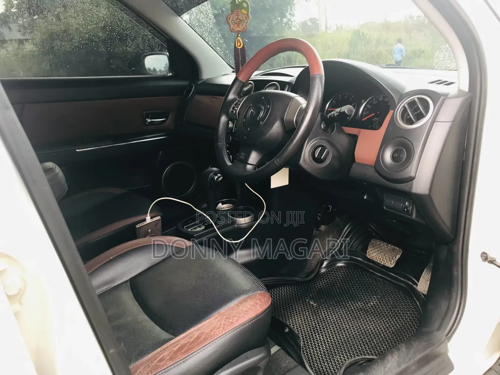 Mazda Verisa 2008 Black