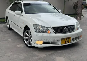 Toyota Crown 2006 White