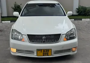 Toyota Crown 2006 White