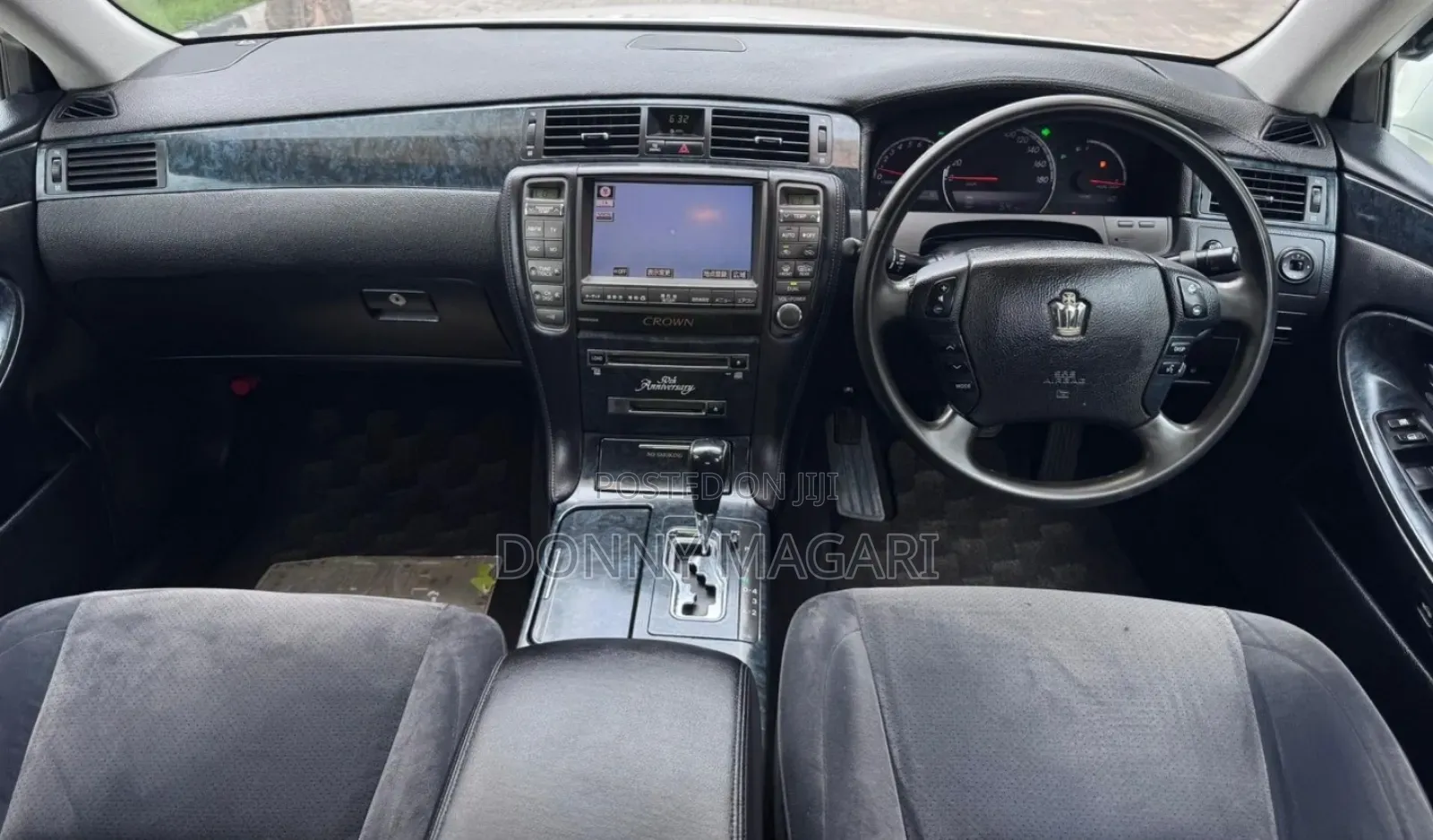 Toyota Crown 2006 White