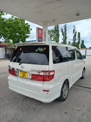 Toyota Alphard 2.4 Petrol AWD 2006 White