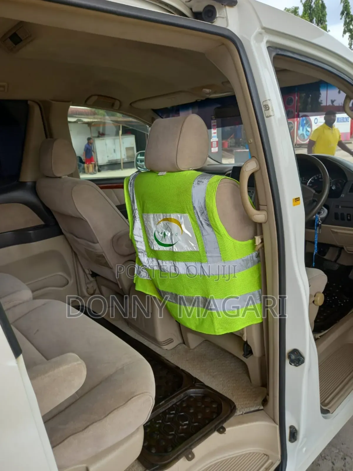 Toyota Alphard 2.4 Petrol AWD 2006 White