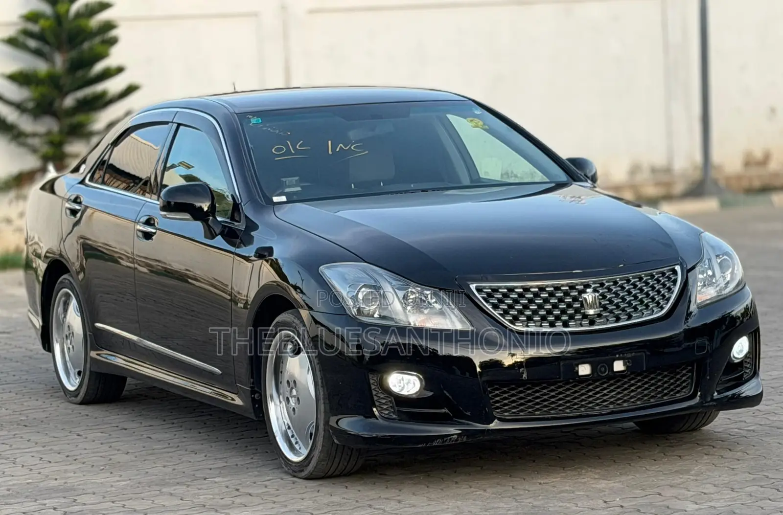Toyota Crown 2009 Black