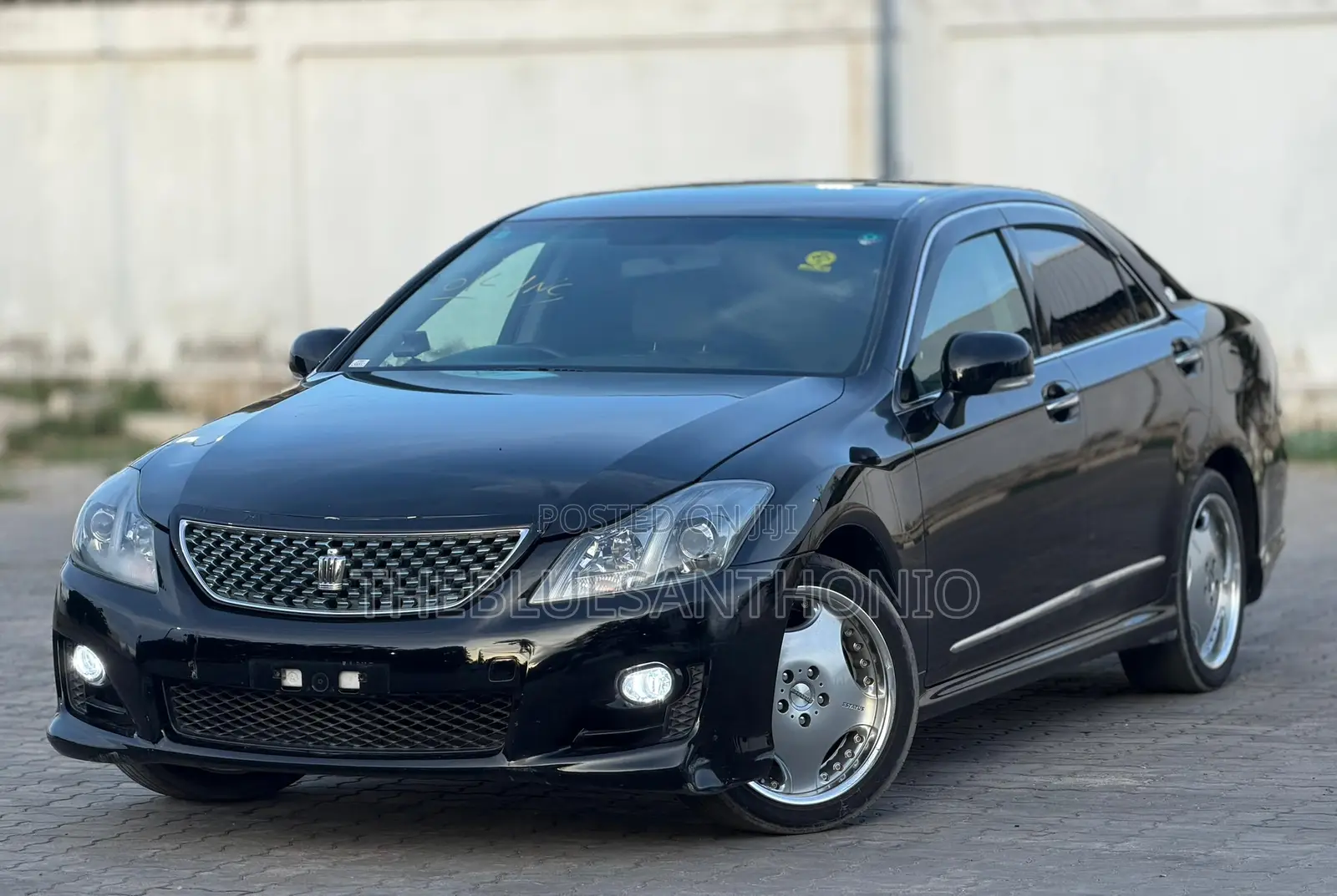 Toyota Crown 2009 Black
