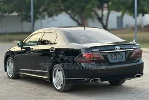 Toyota Crown 2009 Black