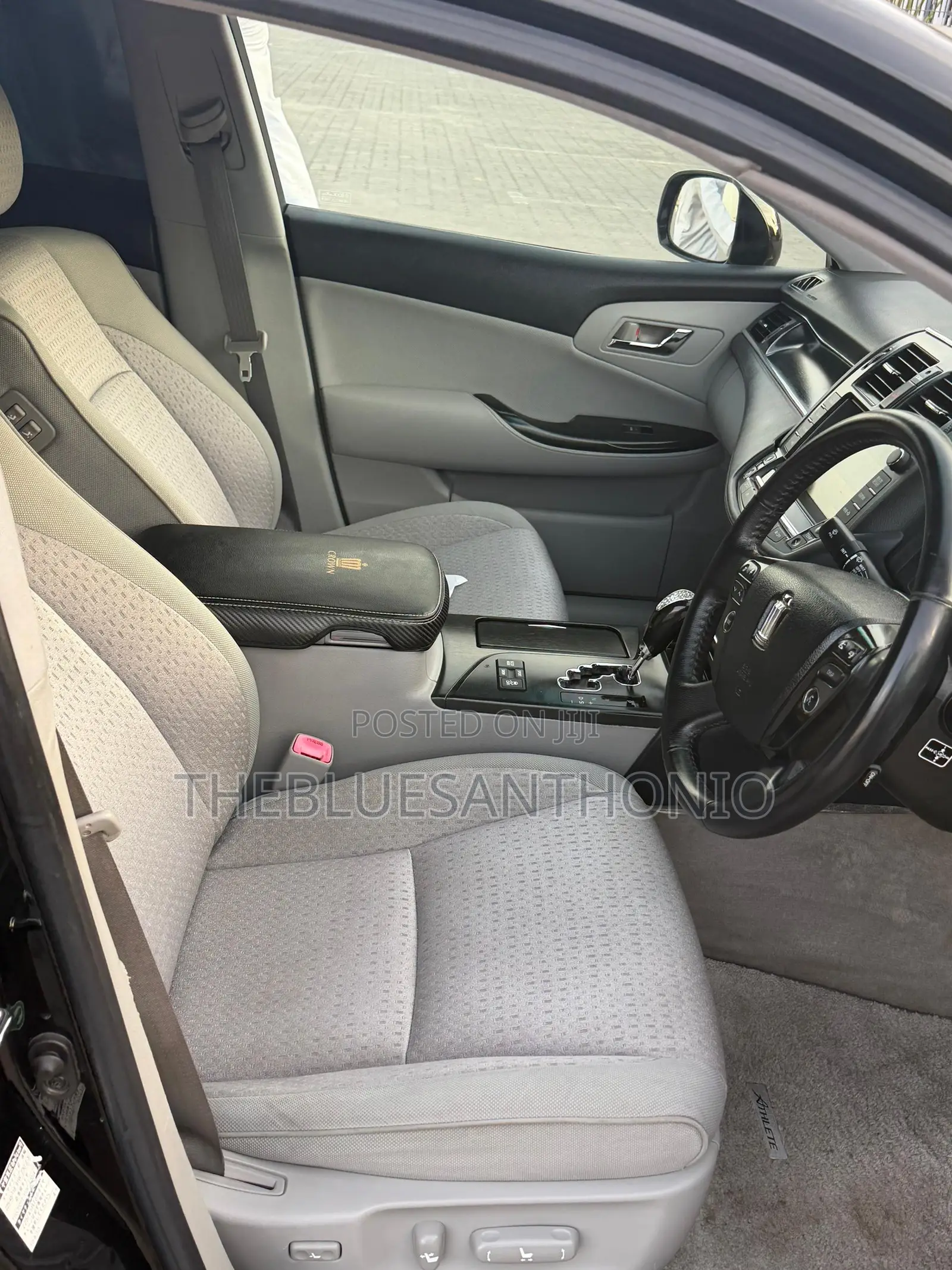 Toyota Crown 2009 Black