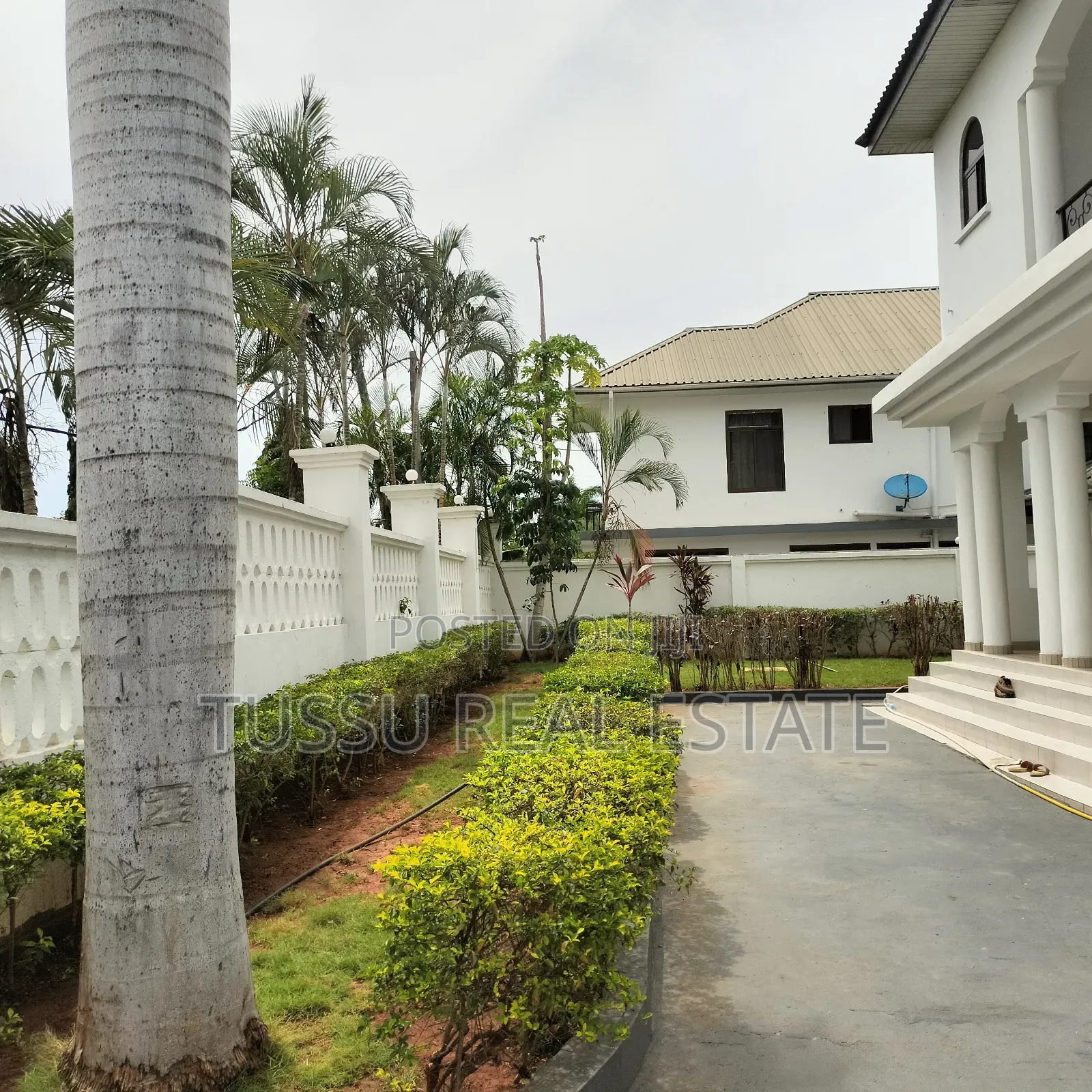 5bdrm House in Mbezibeach for sale