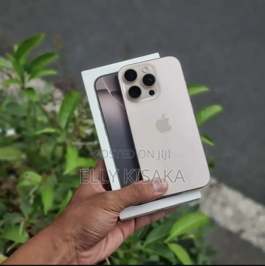 New Apple iPhone 16 Pro 128 GB Gold