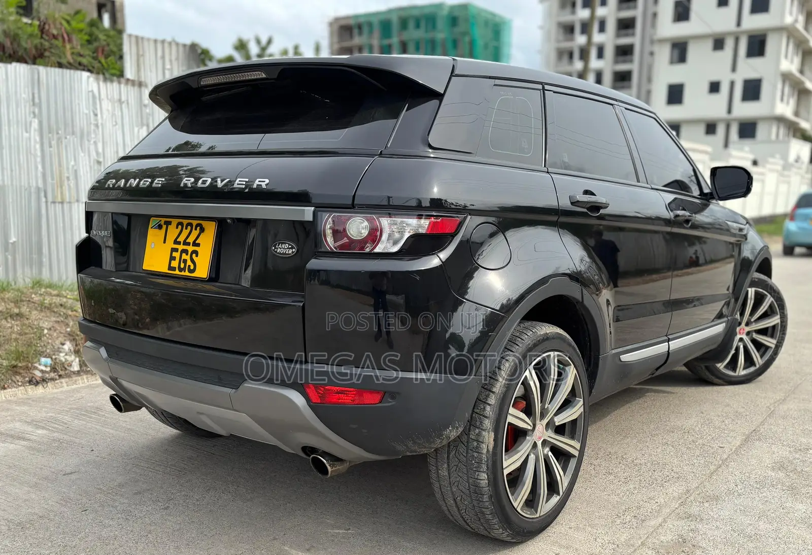 Land Rover Range Rover Evoque Pure AWD 5-Door 2013 Black