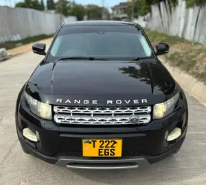 Land Rover Range Rover Evoque Pure AWD 5-Door 2013 Black