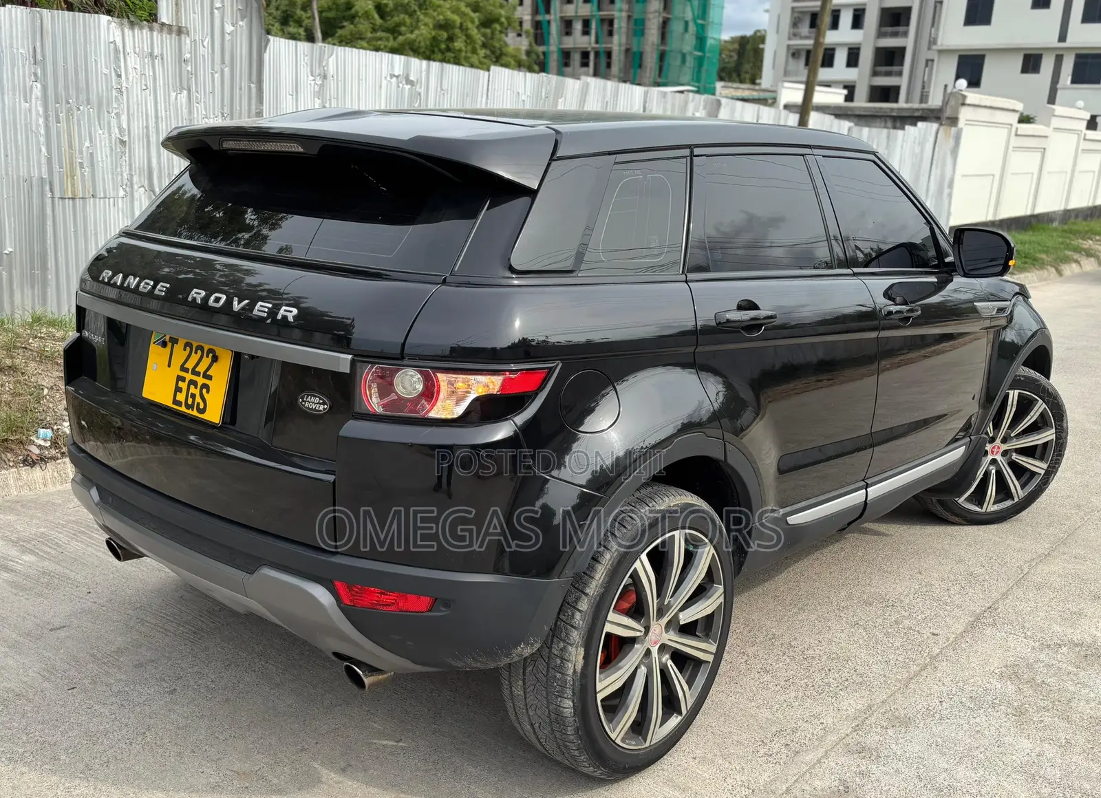 Land Rover Range Rover Evoque Pure AWD 5-Door 2013 Black