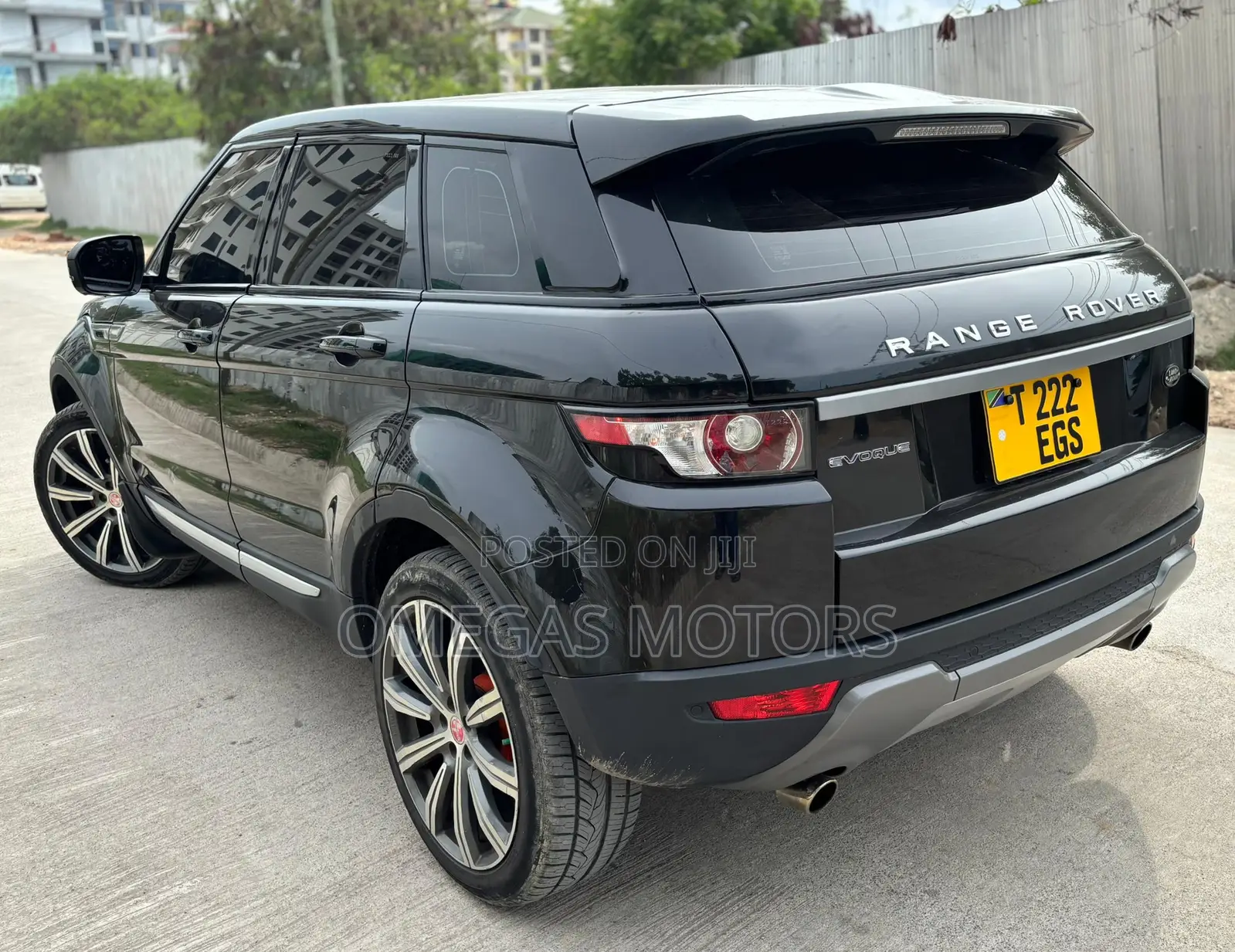 Land Rover Range Rover Evoque Pure AWD 5-Door 2013 Black