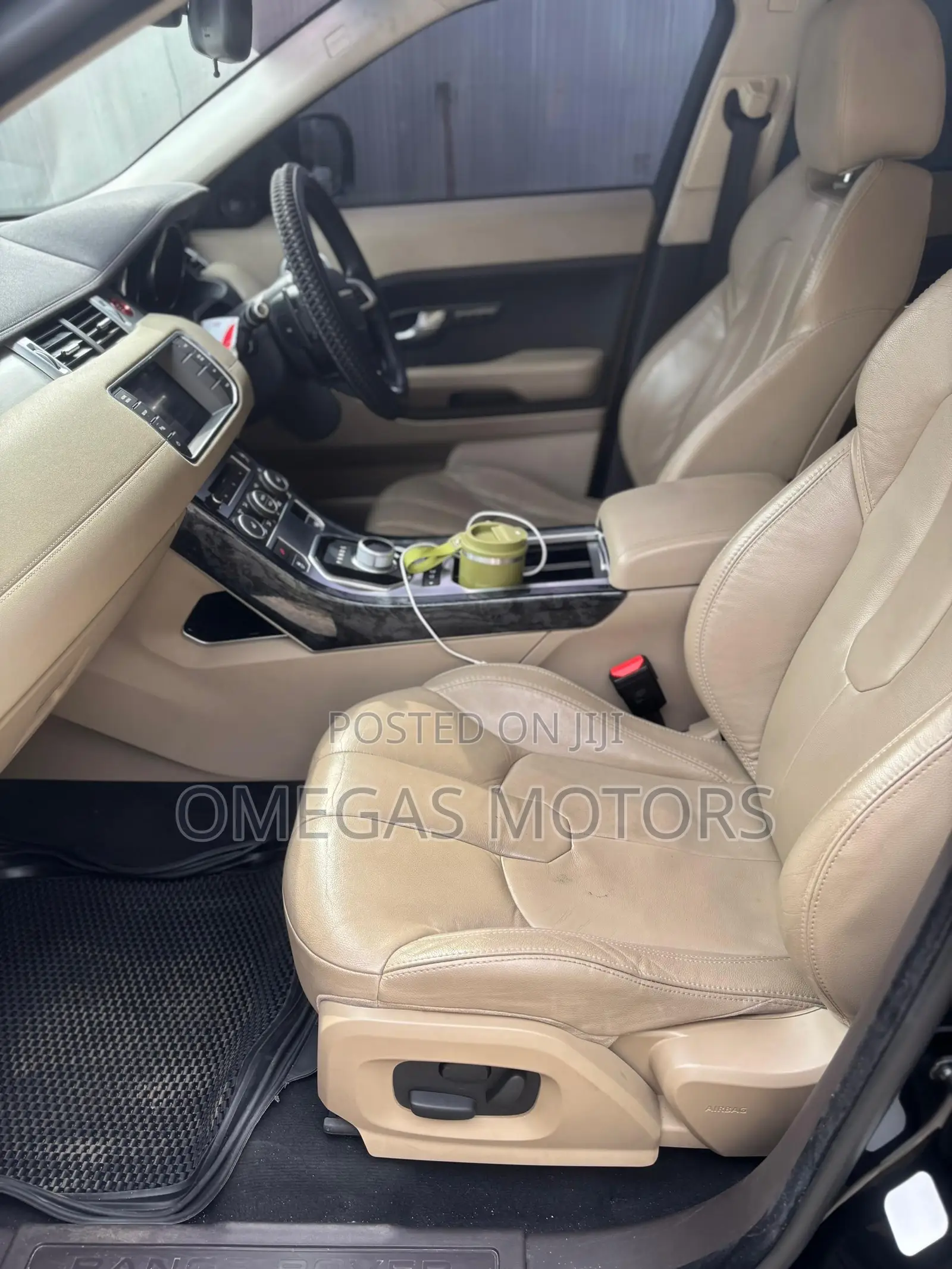 Land Rover Range Rover Evoque Pure AWD 5-Door 2013 Black