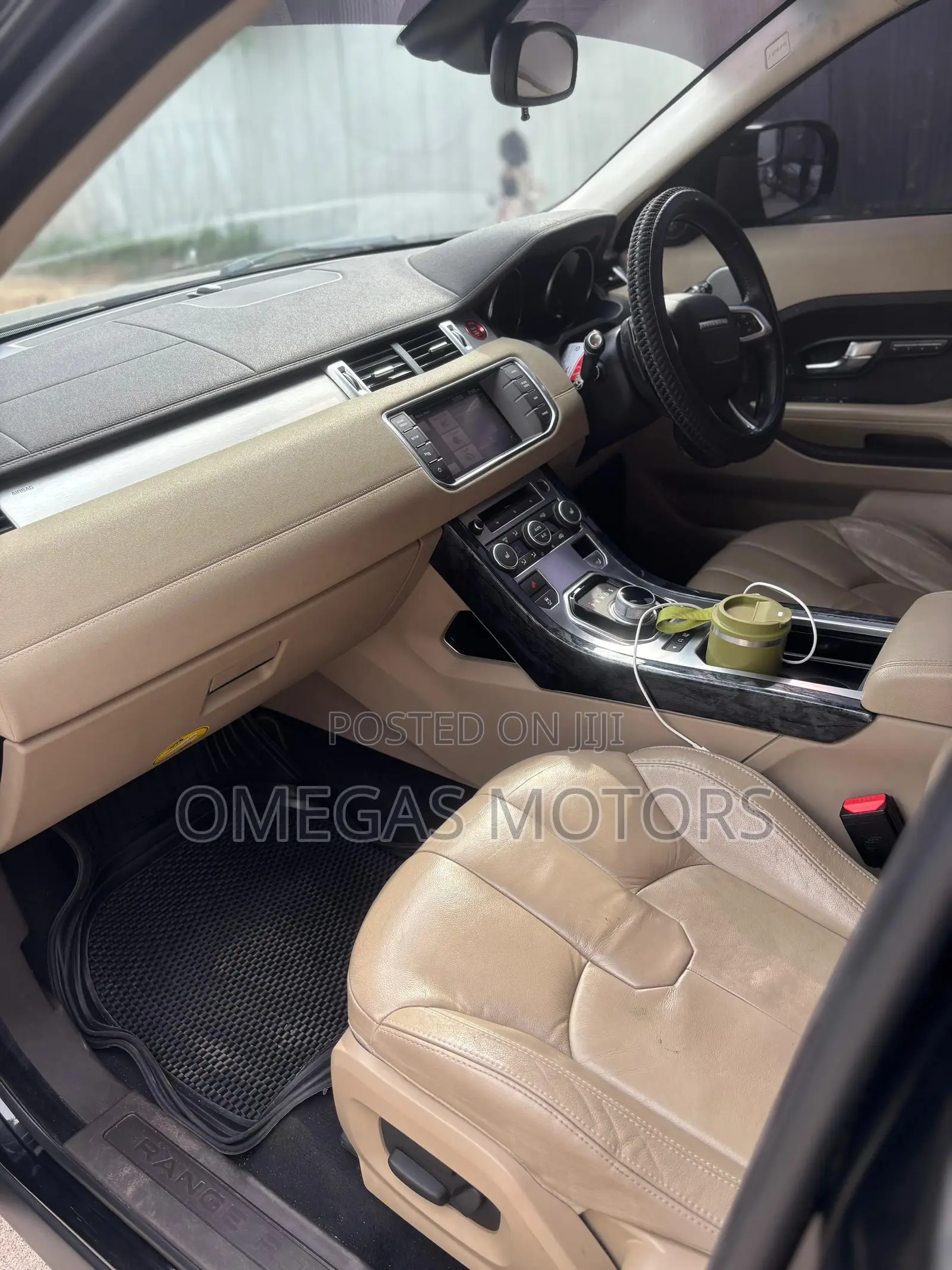 Land Rover Range Rover Evoque Pure AWD 5-Door 2013 Black