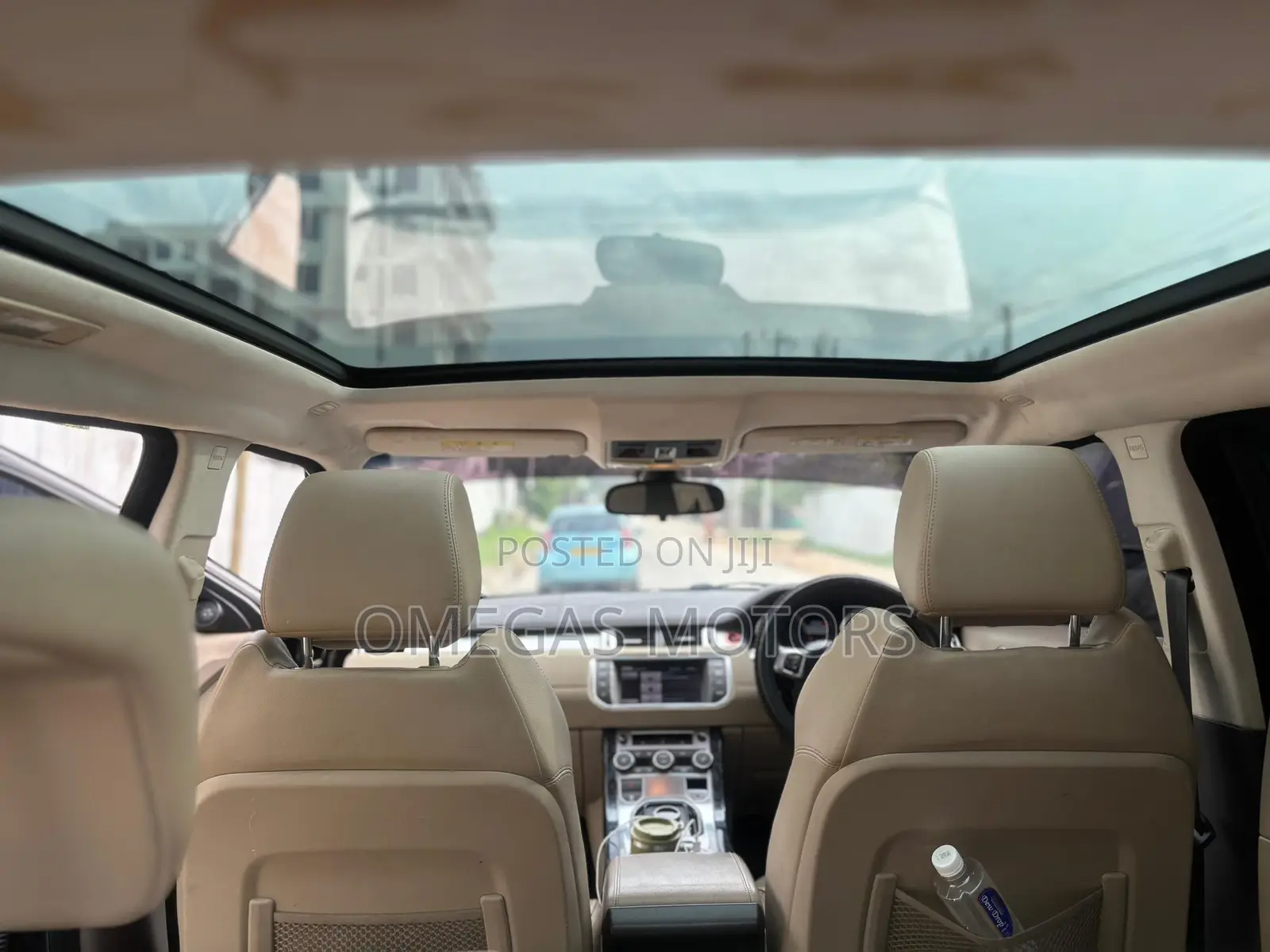 Land Rover Range Rover Evoque Pure AWD 5-Door 2013 Black