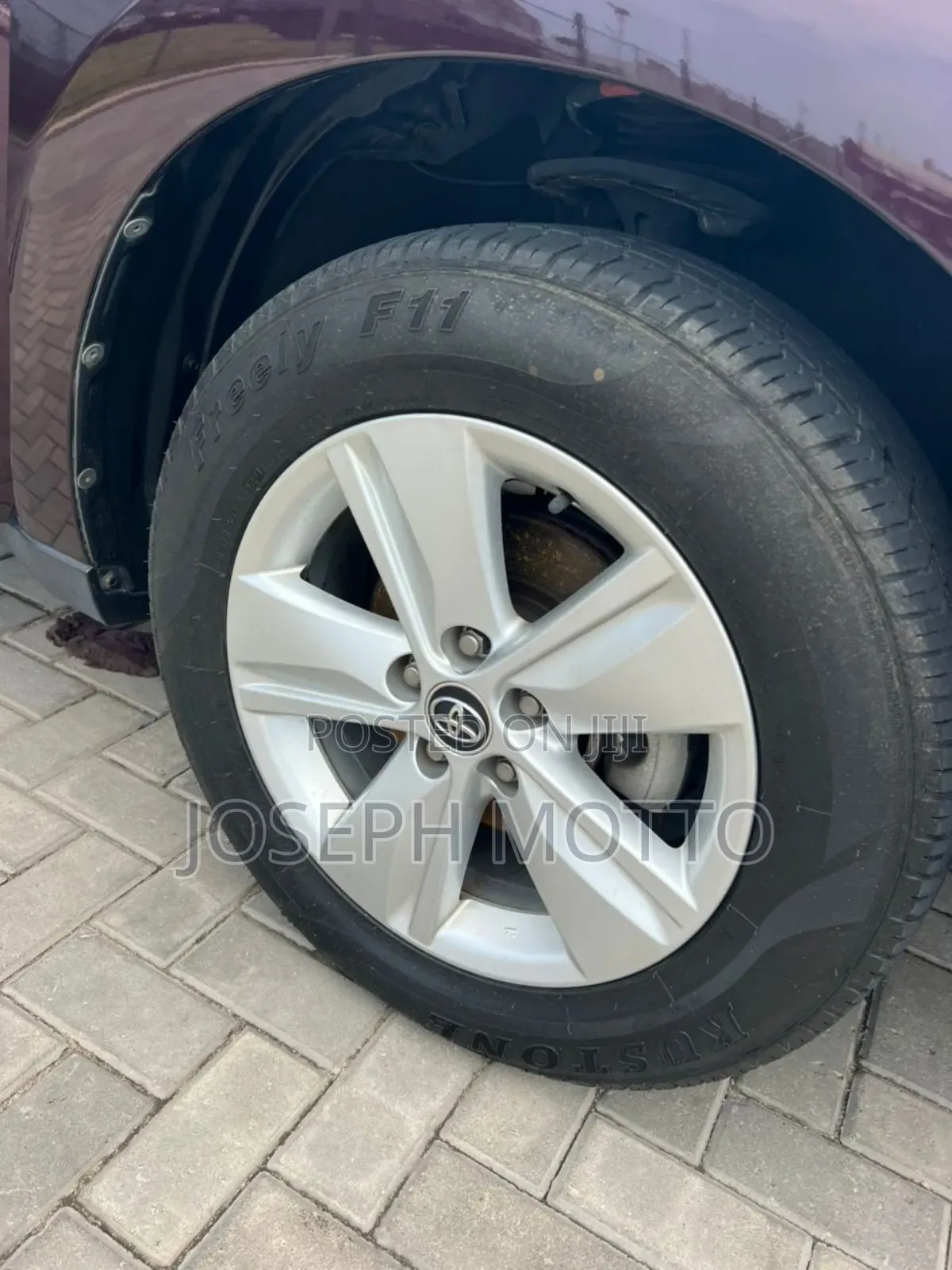 Toyota Harrier 2.0 2016 Black