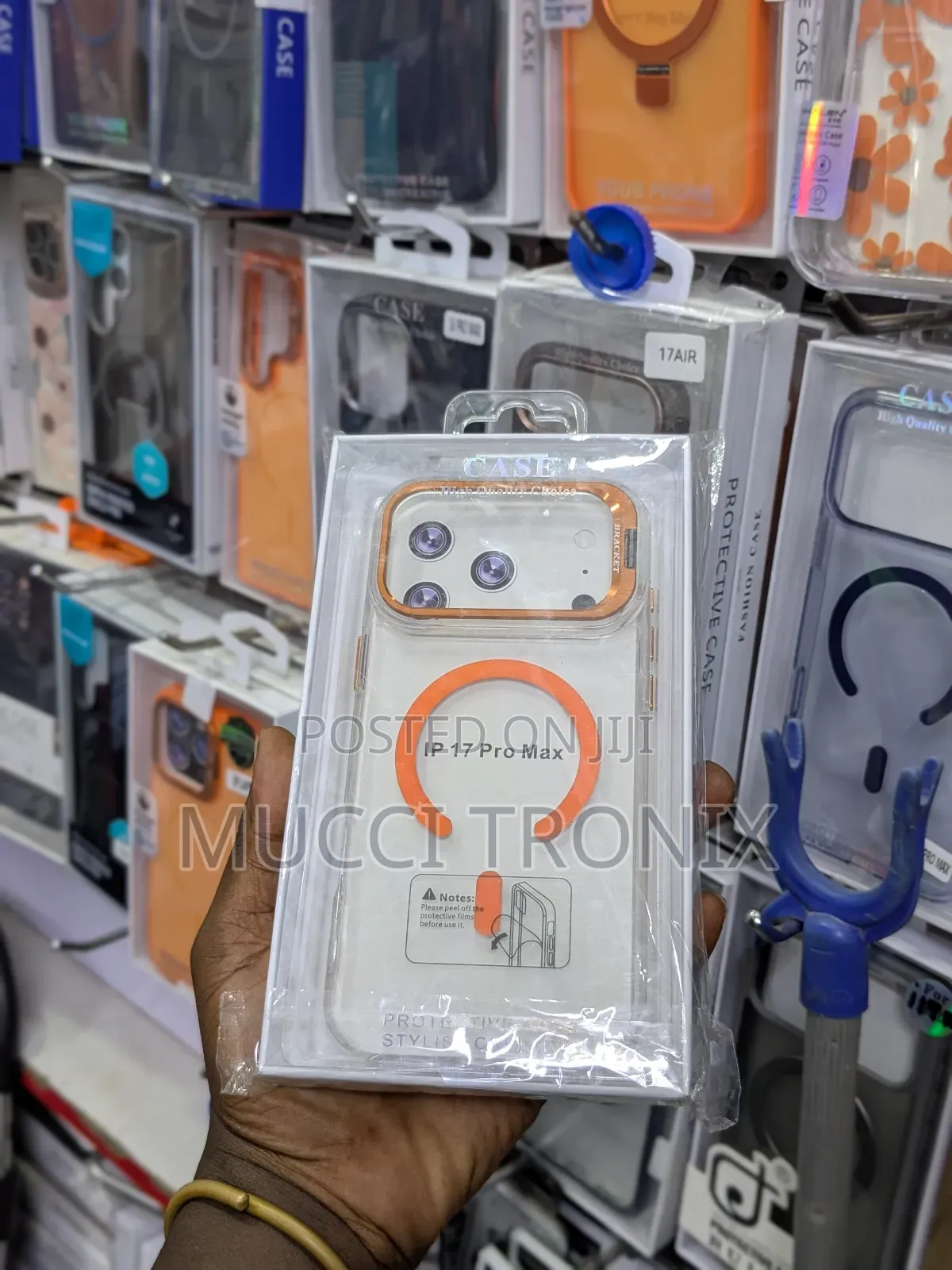 iPhone 17 Pro Max Cover
