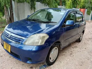 Toyota Raum 2003 Blue