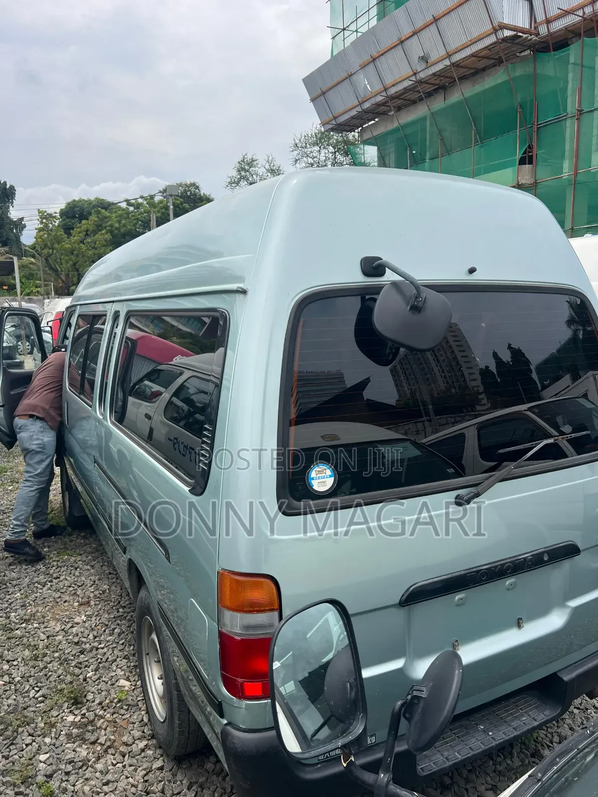 Toyota HiAce 2005 Grey