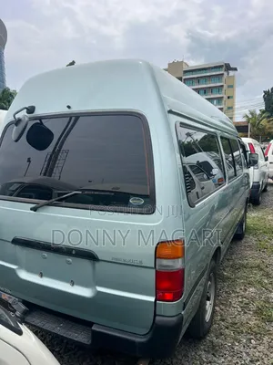 Toyota HiAce 2005 Grey