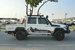 Toyota Land Cruiser 79 Series 2022 Pearl