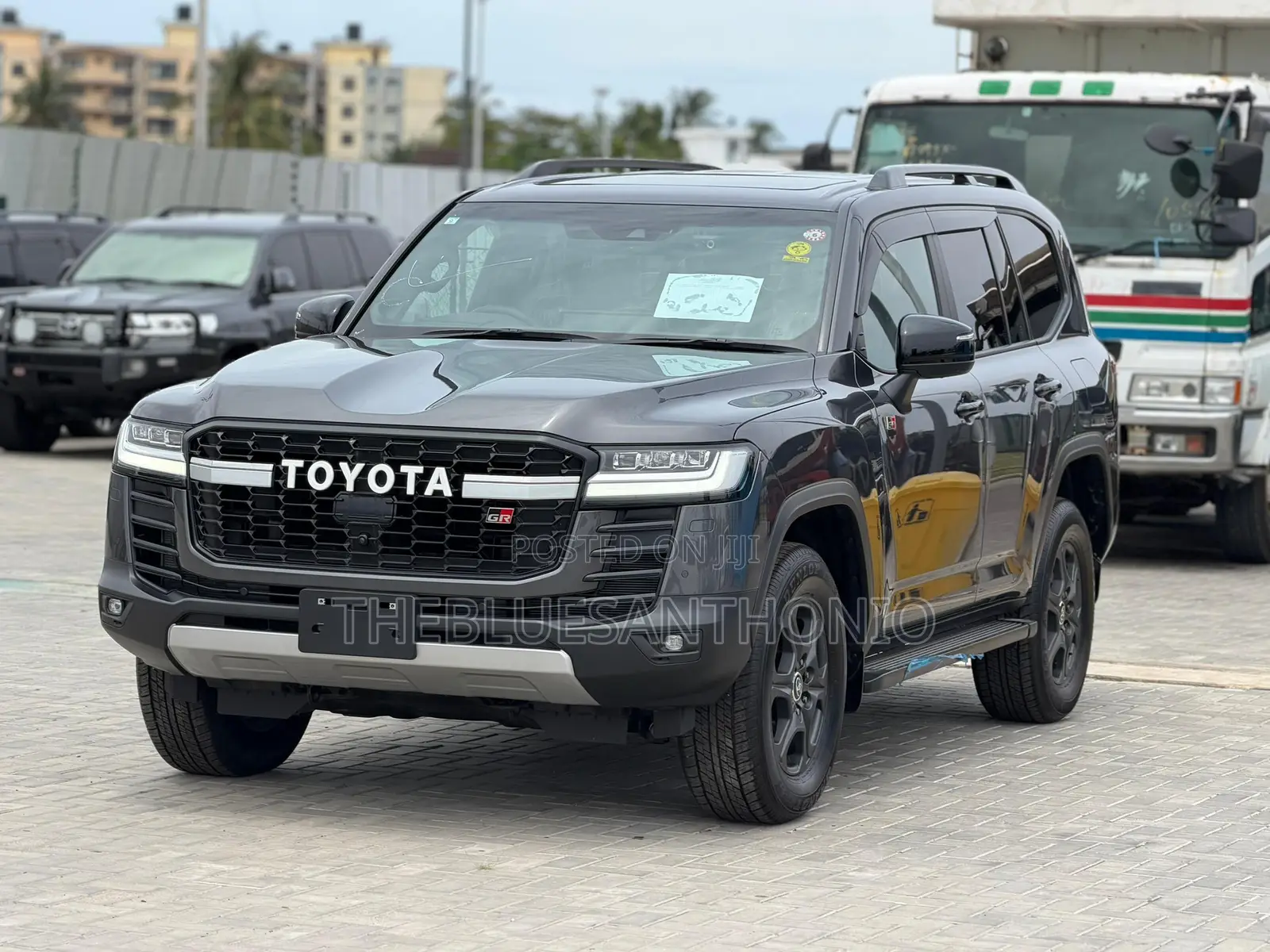 Toyota Land Cruiser 2024 Gray