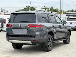 Toyota Land Cruiser 2024 Gray