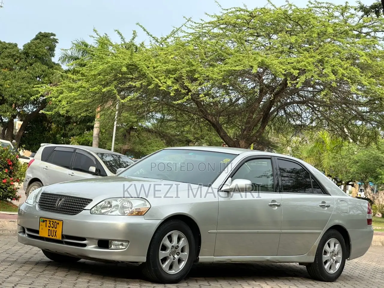 Toyota Mark II 2002 Silver