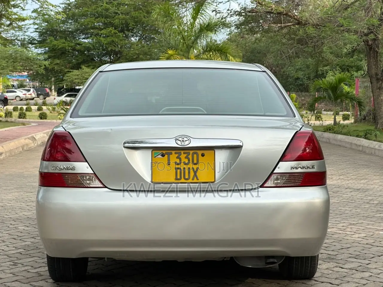Toyota Mark II 2002 Silver