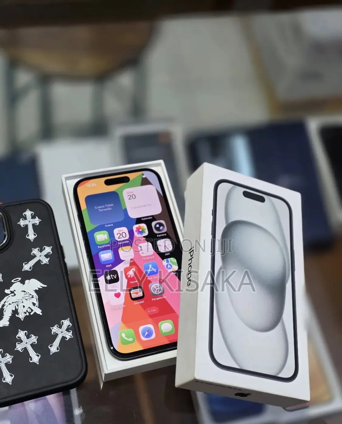 New Apple iPhone 15 256 GB Black