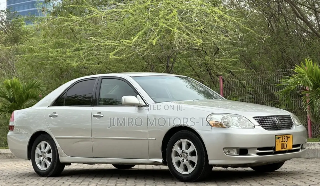 Toyota Mark II 2002 Silver