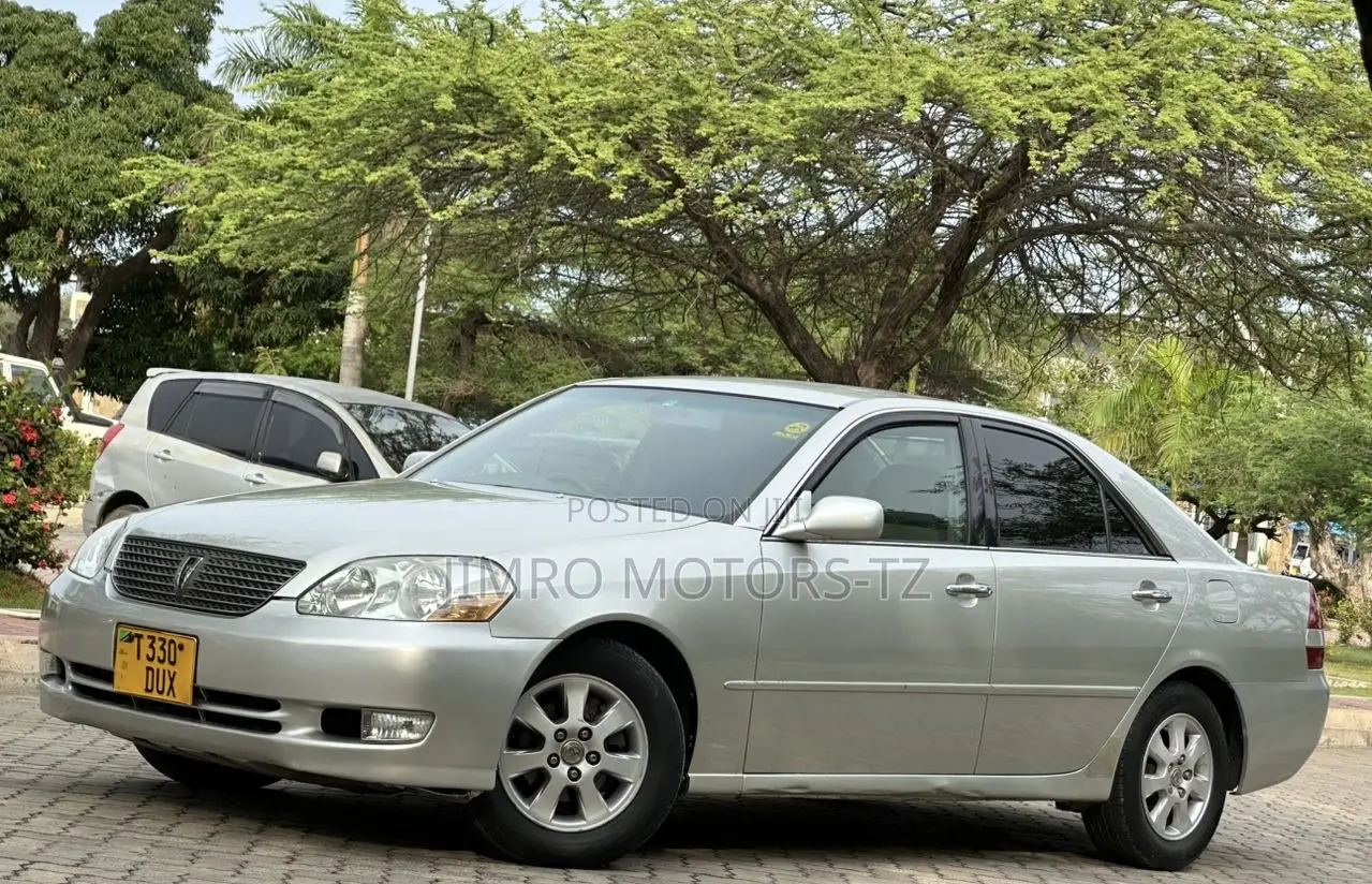 Toyota Mark II 2002 Silver