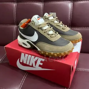 Nike Ssneakers Available