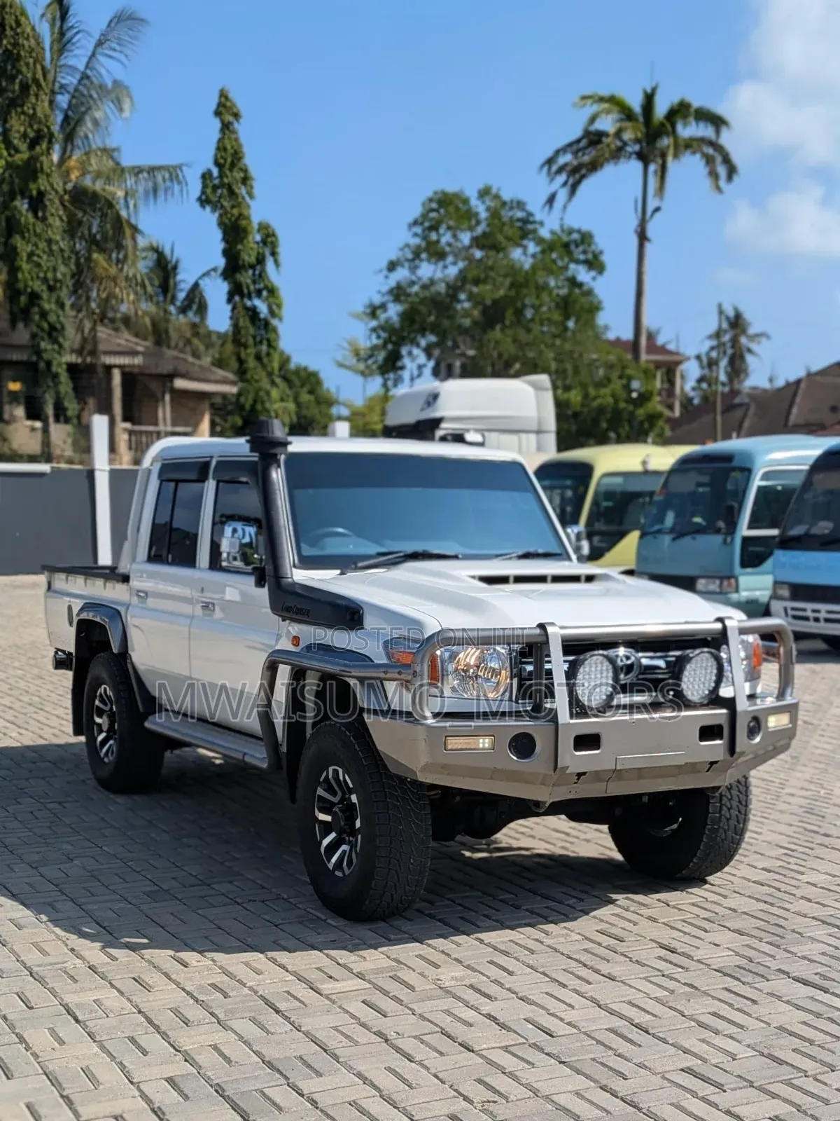 Toyota Land Cruiser 2021 Off white