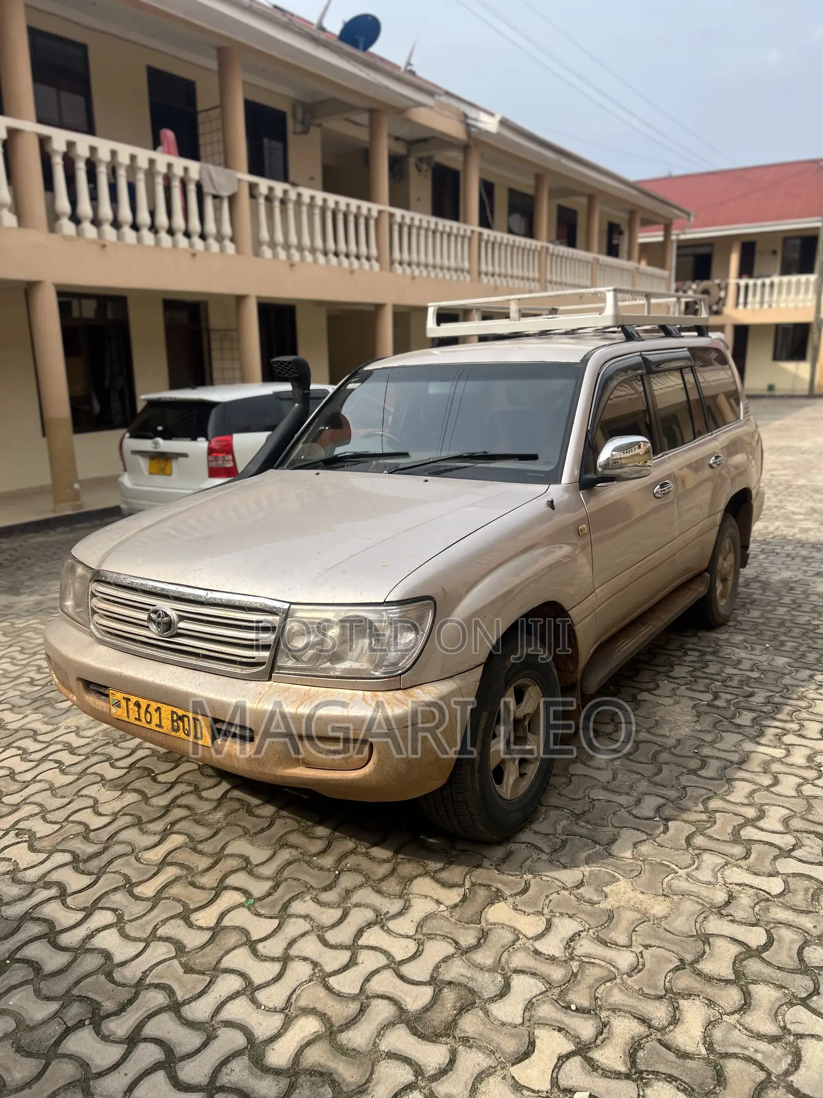 Toyota Land Cruiser 2004 Beige