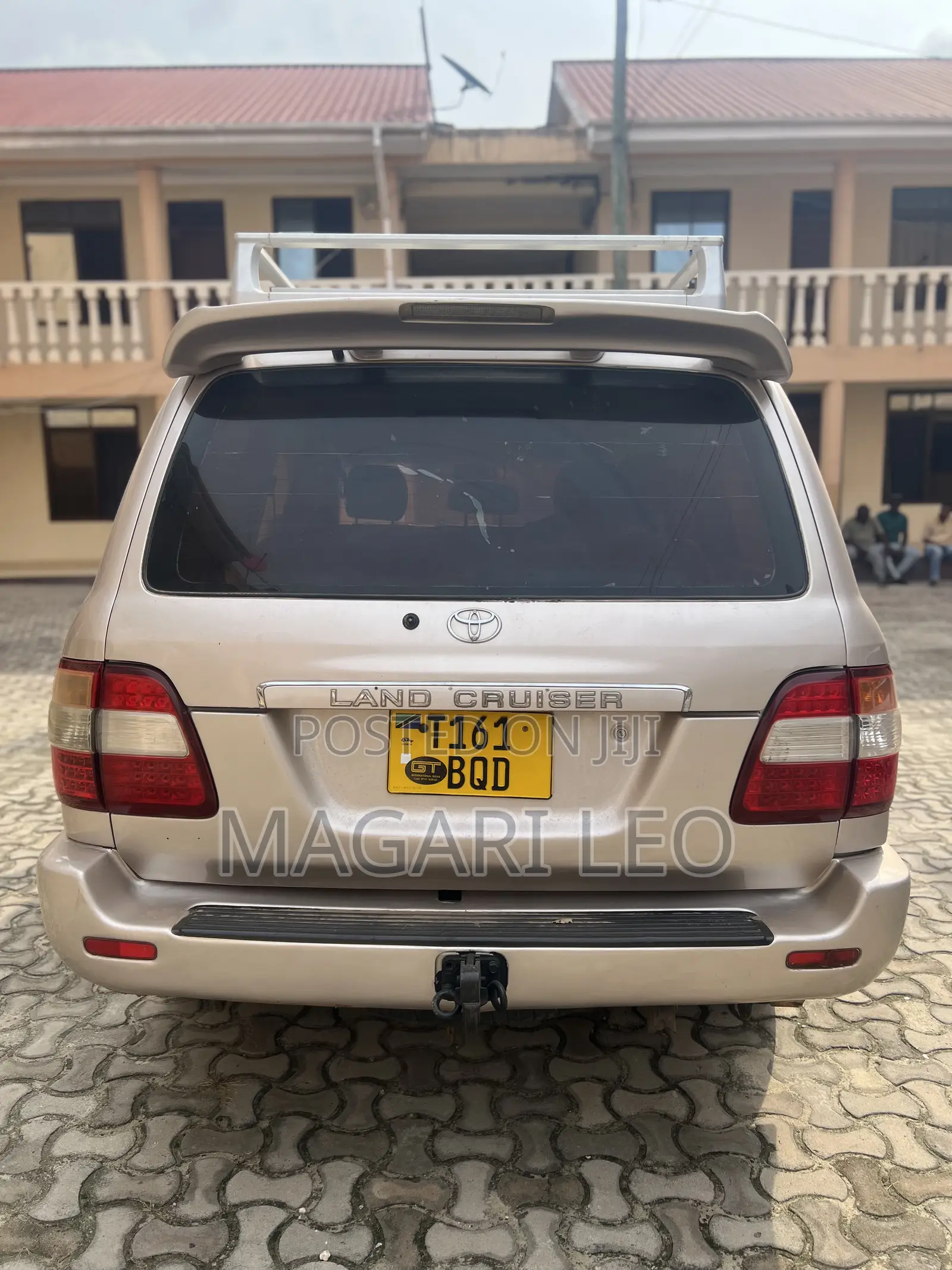 Toyota Land Cruiser 2004 Beige