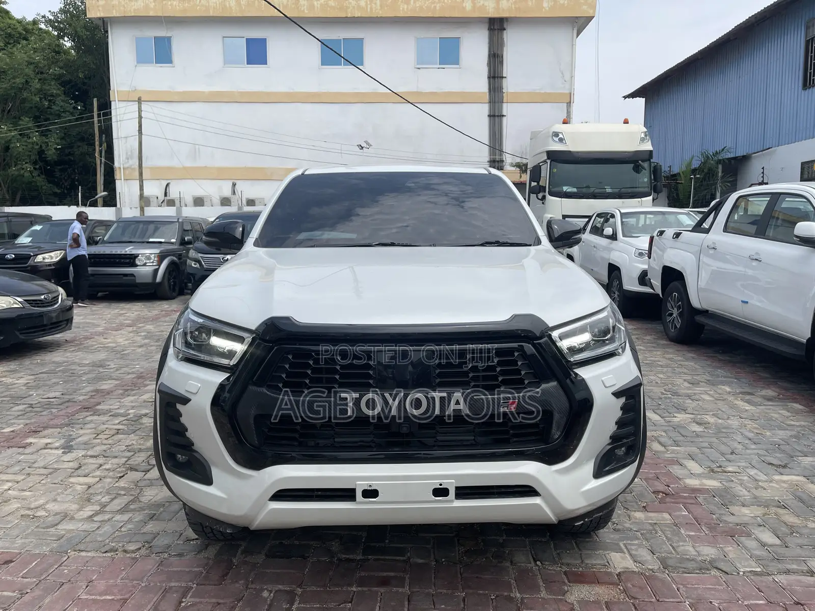 Toyota Hilux Revo Double Cab Deisel 2.8 AWD 2020 White