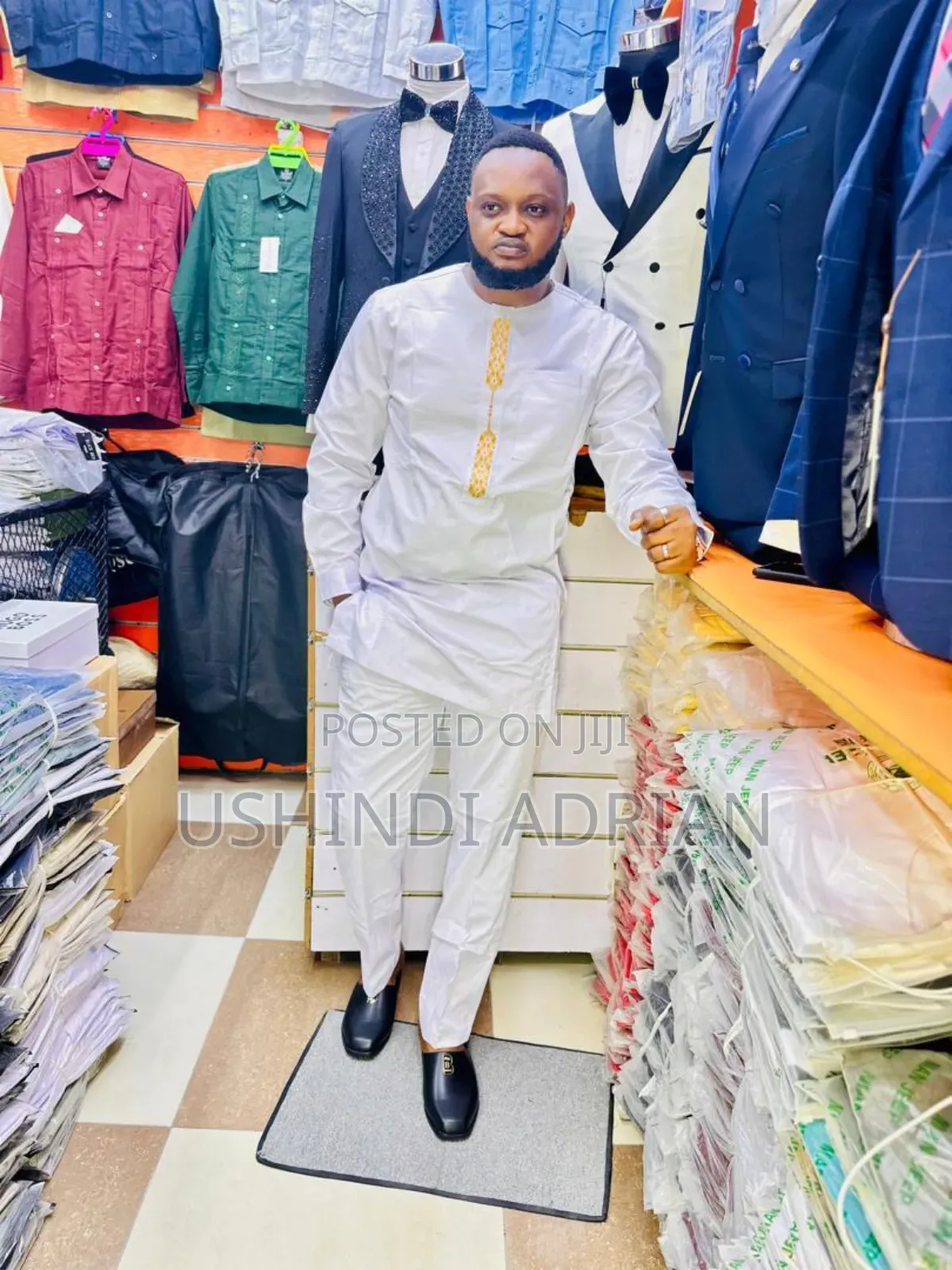 African Men Traditional Outfit–Luxury Edition
