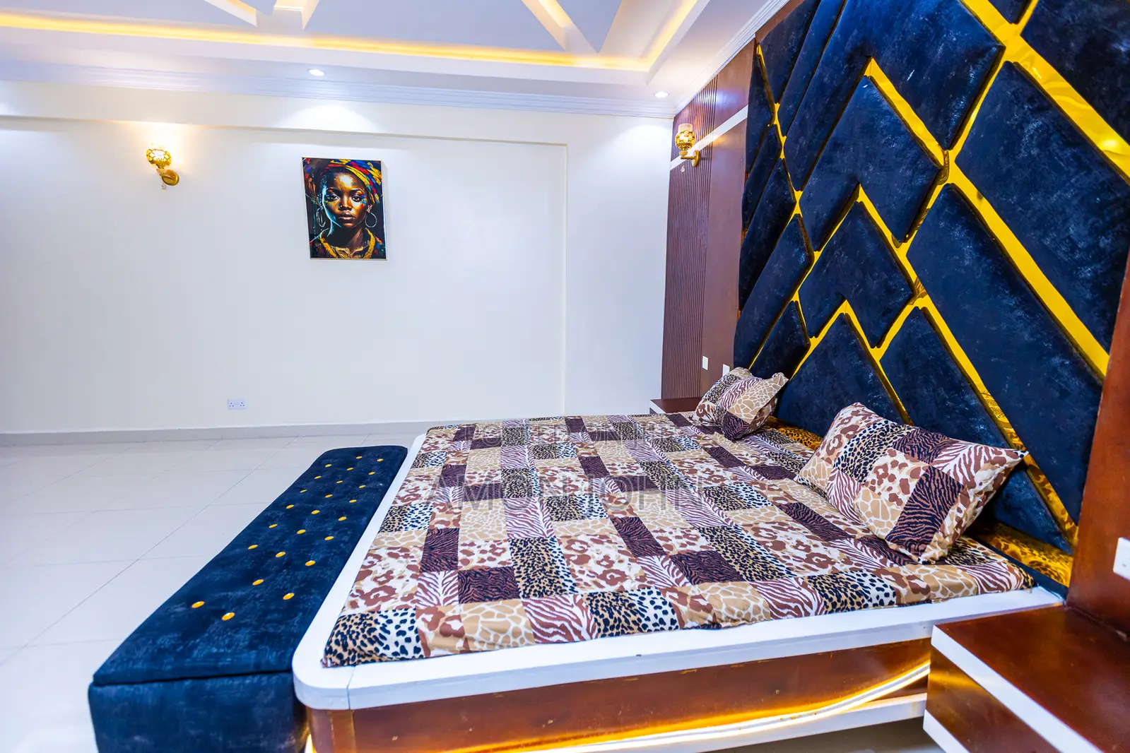 4bdrm Condo in Dar Manor, Upanga West for sale