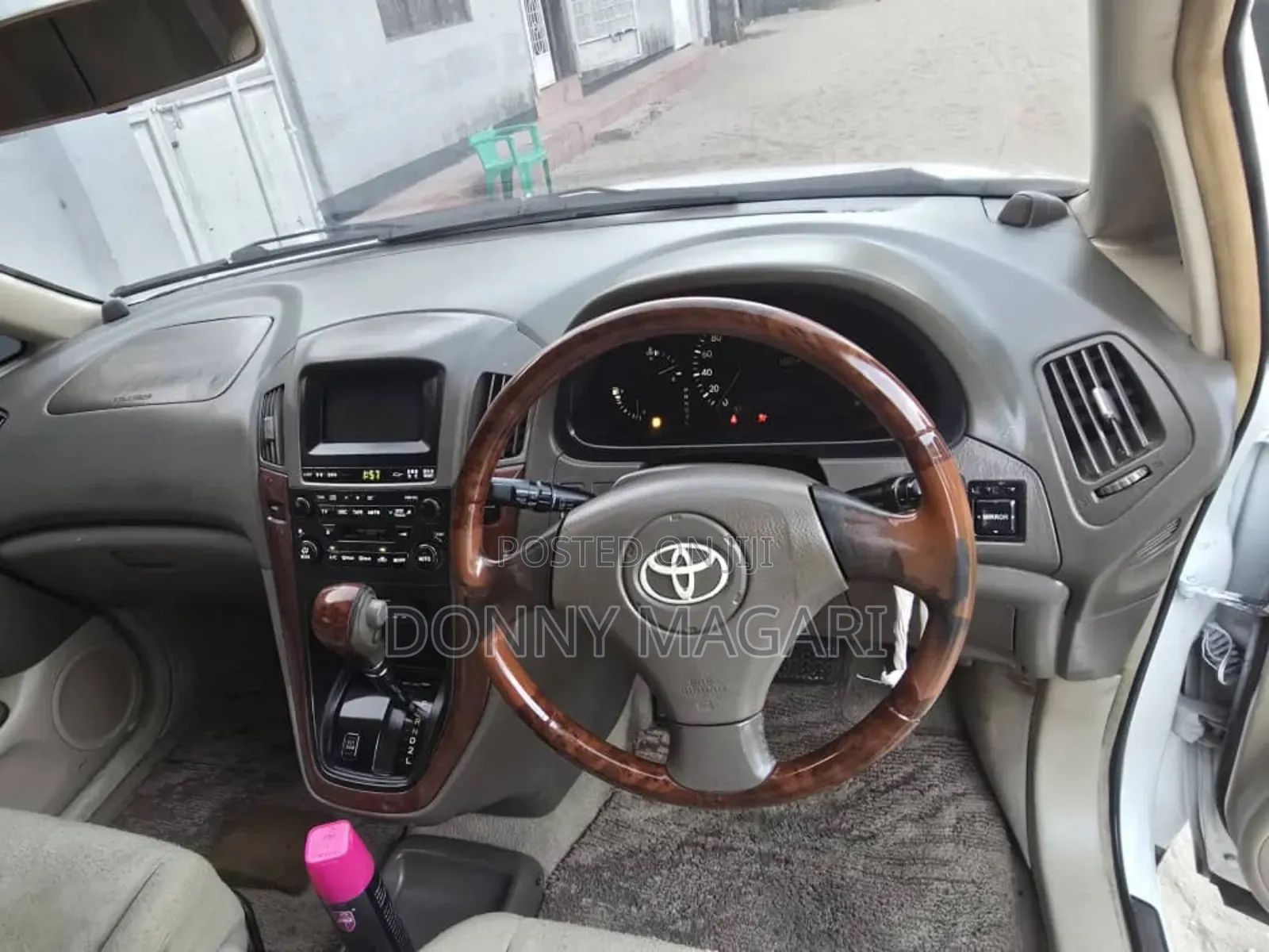Toyota Harrier 2004 White