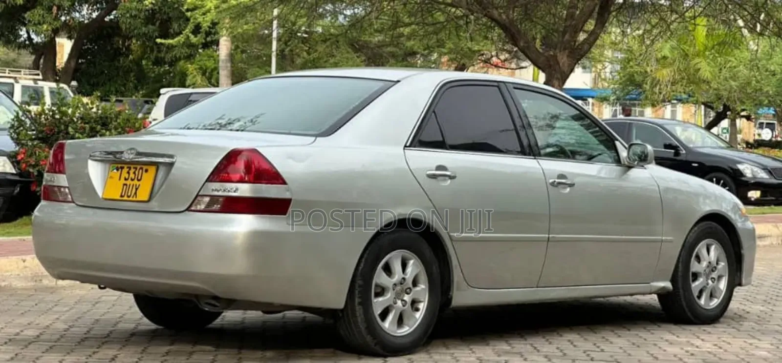 Toyota Mark II 2004 Silver