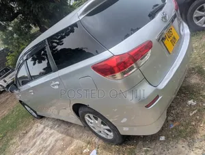 Toyota Wish 2010 Silver