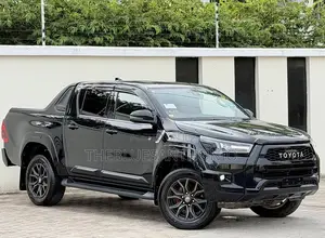 Toyota Hilux 2022 Black